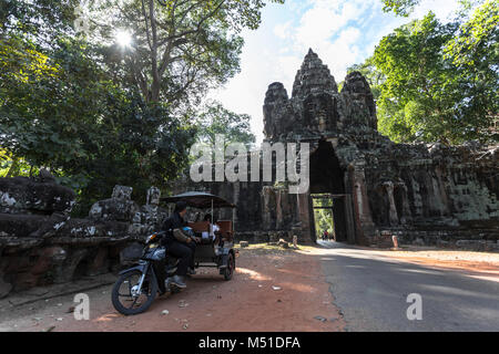 Siem Reap Angkor Wat Angkor Thom Porta Est e Porta Vittoria Foto Stock