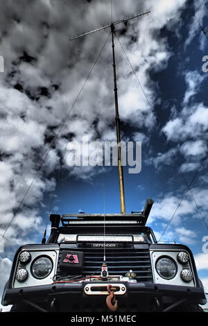 Amateur radio antenna su landrover Foto Stock