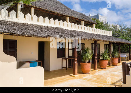 Vista della parte superiore della veranda, Beach House, Lamu.Descrizione: "Beach House' è la casa di vacanza della principessa Carolina di Monaco, situato sulla piccola isola di Foto Stock