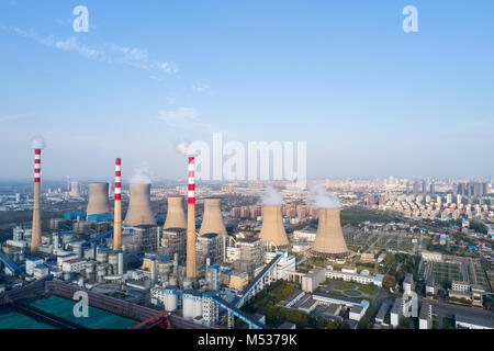 Vista aerea della centrale a energia termica Foto Stock