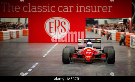 1989 MBS Dallara F190 Historic F1 racing car guida dimostrazione presso la London Classic Car Show & motorismo storico Show internazionale in Excel Foto Stock