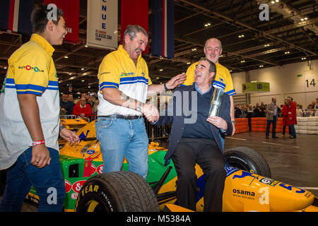 Nigel Mansell con la Benetton 193B F1 team presso il London Classic Car Show & motorismo storico Show internazionale in Excel Foto Stock