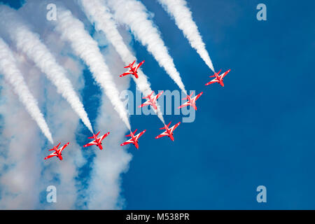 La RAF frecce rosse team acrobatico del Regno Unito Air Force Foto Stock