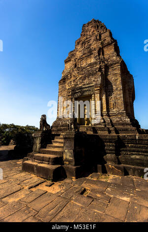 East Mebon Angkor Wat Siem Reap Cambogia il sud-est asiatico è un tempio del decimo secolo a Angkor, Cambogia. Costruito durante il regno del Re Rajendravarman, Foto Stock
