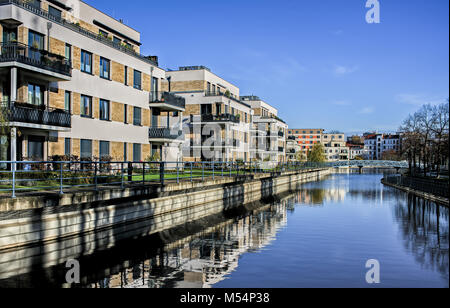 Vivere a Berlino Tegel al bacino portuale Foto Stock