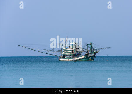 Tailandese tradizionale barca da pesca, Koh Kood island, Thailandia Foto Stock