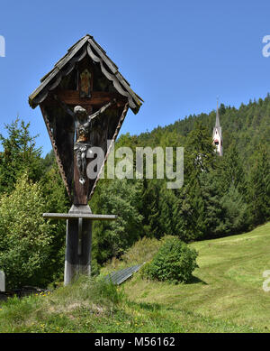 Edicola croce; alpi dolomitiche; Alto Adige; Italia; Foto Stock