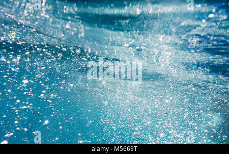 Bolle nell'acqua Foto Stock