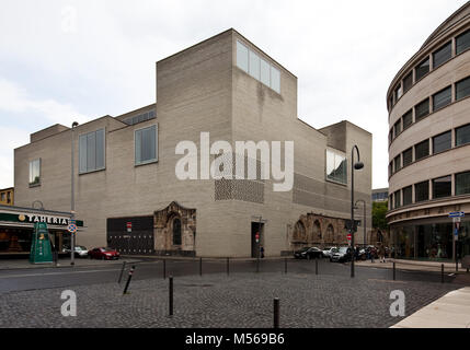 Köln Kunstmuseum KOLUMBA Erbaut 1997-2007 unter Einbeziehung von Resten der Kirche St Kolumba Architekt Peter Zumthor Teilansicht v Südwesten Foto Stock