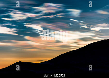 Nuvole madreperlaceo su Ross Island, Antartide Foto Stock