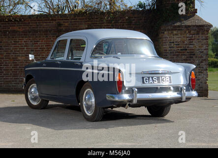 1961 Hillman Minx classic British famiglia auto Foto Stock