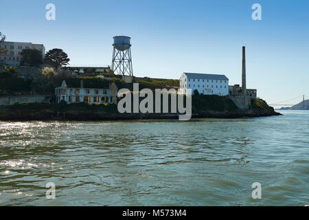 Alcatraz, la baia di San Francisco e il Golden Gate Bridge, California. Foto Stock