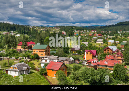 Città di Vorokhta, Carpazi, Hutsul Regione, Pokuttya, Regione Prykarpattia, Ivano-Frankivsk, Oblast di Ucraina Foto Stock