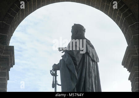 88 metri heigh Kaiser Wilhelm Denkmal (Imperatore Guglielmo monumento) 1892-1896 progettate da Bruno Schmitz e Kaspar von Zumbusch per onorare Wilchelm IO Foto Stock