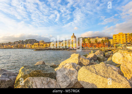 Bel villaggio sul mare costa italiana, Genova, (Genova) Pegli, Italia, Europa Foto Stock