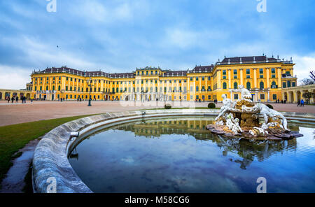 Palazzo di Schonbrunn, imperiale residenza estiva di Vienna in Austria Foto Stock