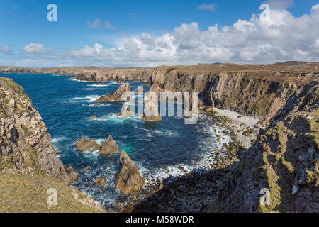 Il mare Mangersta pile sulla isola di Lewis, Ebridi Esterne, Scozia Foto Stock