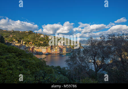 PORTOFINO, Italia, 13 febbraio 2018 - Vista aerea della città di Portofino , Genova (Genova) Provincia, Liguria, costa mediterranea, Italia Foto Stock