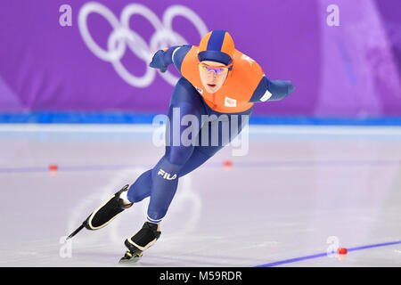 Kangnung, Repubblica di Corea. 10 Febbraio, 2018. Ireen Wurst dai Paesi Bassi in azione durante le Olimpiadi Invernali 3000m femminili di pattinaggio di velocità gara al Gangneung ovale in Gangneung, Corea del Sud, 10 febbraio 2018. Credito: Michal Kamaryt/CTK foto/Alamy Live News Foto Stock