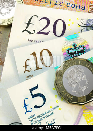Regno Unito denaro - Nuovo problema £20, £10, £5 Pound Sterling note close up con nuovo design 2017 £ 1 una libbra di monete Foto Stock
