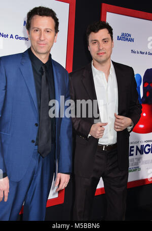 Hollywood, California, USA. Il 21 febbraio, 2018. Jonathan Goldstein, John Francis Daley arriva a New Line Cinema e Warner Bros Foto' 'Gioco notte' Premiere al TCL teatro cinese il 21 febbraio 2018 in Hollywood, la California. Credito: Tsuni / USA/Alamy Live News Foto Stock