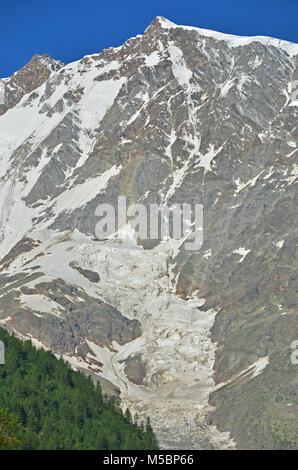 In Italia il più alto vertice, il Monte Rosa visto da Macugnaga Foto Stock