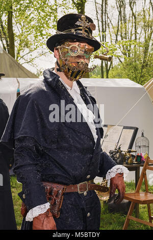 Aprile 19, 2014, Haarzuilens, Paesi Bassi: La Elf Fantasy Fair (Elfia) è una piscina fantasy evento presso il Castello De Haar Foto Stock