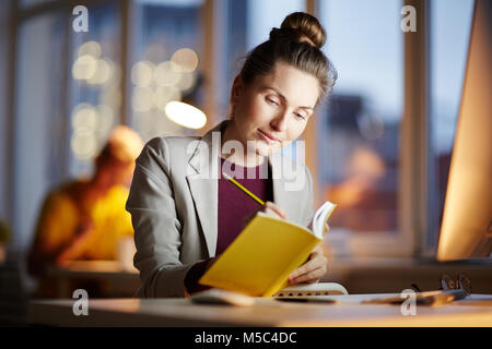 Piano di lavoro per la giornata di domani Foto Stock