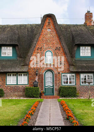 Casa di paglia in villaggio Keitum sul nord isola frisone Sylt, Germania Foto Stock