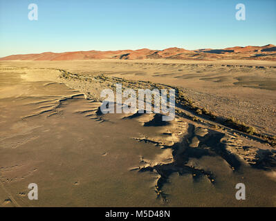 Foto aerea, vista dalla mongolfiera, Tsaris mountains, Kulala deserto riserva, Namib Desert, Regione di Hardap, Namibia Foto Stock