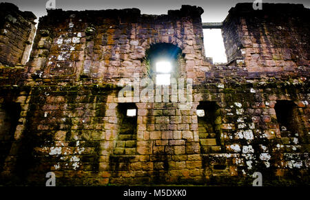 La Grande Sala nel castello di Morton. Morton Castle si trova da un lago artificiale nelle colline sopra Nithsdale, in Dumfries and Galloway, a sud-ovest di sco Foto Stock