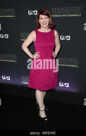 HOLLYWOOD, CA - febbraio 22: Kate Flannery, a Premiere di Stati Uniti d'America della rete 'irrisolti : gli omicidi di Tupac e il famigerato B.I.G.' all'Avalon di Hollywood di Febbraio 22, 2018. Credito: Faye Sadou/MediaPunch Foto Stock