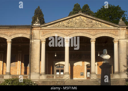 Baden Baden, Germania. 01 gen 2009. Repubblica federale di Germania, Baden-Württemberg, Baden-Baden, Trinkhalle, costruito 1839-42 da Heinrich Hübsch | Utilizzo di credito in tutto il mondo: dpa/Alamy Live News Foto Stock