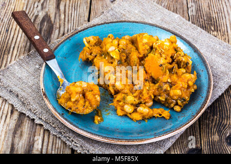 Cassoulet di fagioli e verdure. Foto Studio Foto Stock