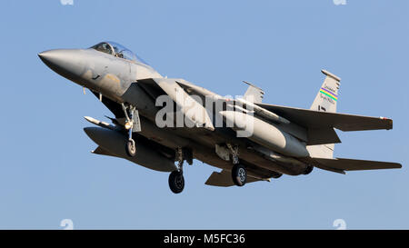 LEEUWARDEN, Paesi Bassi - Aprile 5, 2017: Louisiana in base US Air Force McDonnell Douglas F-15C Eagle jet da combattimento aereo atterraggio su Leeuwarden airbase exer Foto Stock