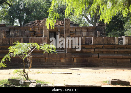 Polonnaruwa Nord provincia centrale dello Sri Lanka Shiva Devale n. 1 del XIII secolo tempio indù Foto Stock