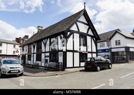 La vecchia casa di corte a Ruthin Galles del Nord prima della sua chiusura come NatWest bank nel 2017 Foto Stock