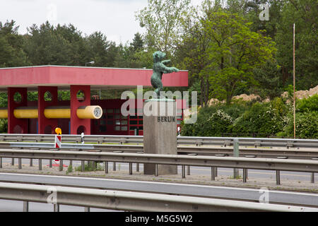 Berlino, Germania - 24 Maggio 2017: Checkpoint Bravo o Checkpoint B è stata la principale autostrada Autobahn valico di frontiera tra Berlino Ovest e il tedesco Democ Foto Stock