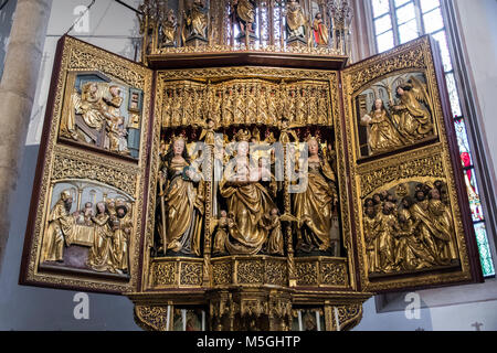 All'interno della parrocchia cattolica dell Assunzione a Hallstatt, parte di Dachstein-Salzkammergut paesaggio culturale, un sito del Patrimonio Mondiale in Austria Foto Stock