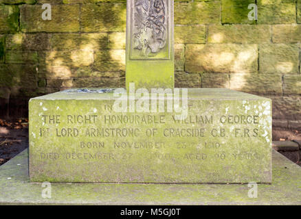 Tomba del Signore Armstrong, Rothbury, Northumberland, England, Regno Unito Foto Stock