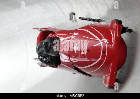 Clemens Bracher in Svizzera durante l'allenamento di Bobsleigh al Centro Olimpico di scivolamento durante il quattordici° giorno dei Giochi Olimpici invernali di PyeongChang 2018 in Corea del Sud. PREMERE ASSOCIAZIONE foto. Data immagine: Venerdì 23 febbraio 2018. Vedere PA storia OLIMPIADI Bobsleigh. Il credito fotografico dovrebbe essere: David Davies/PA Wire. Foto Stock