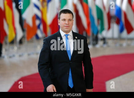 Bruxelles, Belgio. Il 23 febbraio, 2018. Estone di Primo Ministro Juri Ratas arriva alla riunione informale dei 27 Capi di Stato e di governo a Bruxelles, in Belgio, dal 23 febbraio, 2018. I leader europei discuteranno la nuova composizione del Parlamento europeo dopo la cosiddetta "Brexit' e rilascio di post-2020 bilancio UE. Credito: Voi Pingfan/Xinhua/Alamy Live News Foto Stock