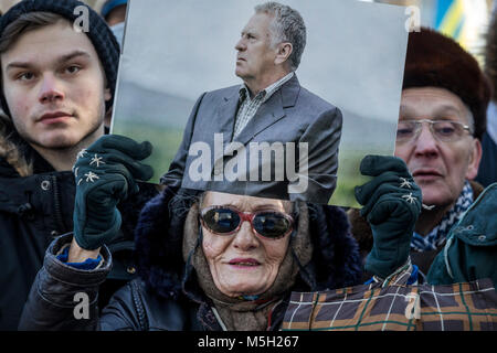 Mosca, Russia. Il 23 febbraio, 2018. Rally e concerto del Partito liberale democratico (LDPR) la marcatura del difensore della patria Giorno, sulla piazza Puskin di Mosca Credito: Nikolay Vinokurov/Alamy Live News Foto Stock