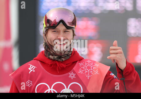 Gran Bretagna's Billy Morgan celebra una medaglia di bronzo nella uomini Snowboard Big Air finale al Alpensia Ski Jumping Center durante il giorno quindici del PyeongChang 2018 Giochi Olimpici Invernali in Corea del Sud. Foto Stock