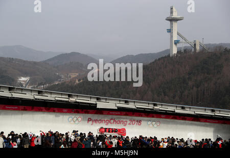 Svizzera di Clemens Bracher e il suo team durante la 4-uomo Bob riscalda all'Olympic Centro di scorrimento durante il giorno quindici del PyeongChang 2018 Giochi Olimpici Invernali in Corea del Sud. Foto Stock