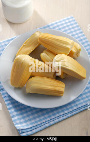 Jackfruit carne su un tavolo da cucina Foto Stock