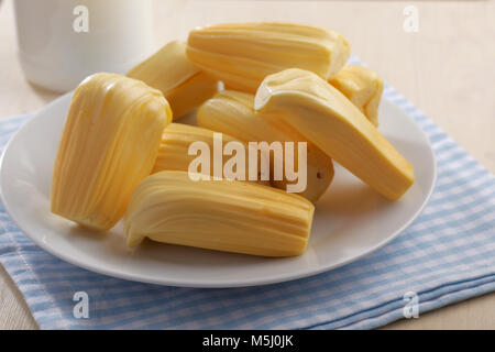 Jackfruit carne su un tavolo da cucina Foto Stock