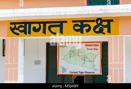 Zona Bijrani mappa percorso all'entrnace a Jim Corbett National Park Wildlife Sanctuary, Ramnagar, stato di Uttarakhand, India settentrionale Foto Stock