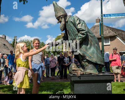 Le statue viventi Festival è stata celebrata nel villaggio olandese di roldo, nella provincia di Drenthe (Paesi Bassi). Il Festival contati con arou Foto Stock