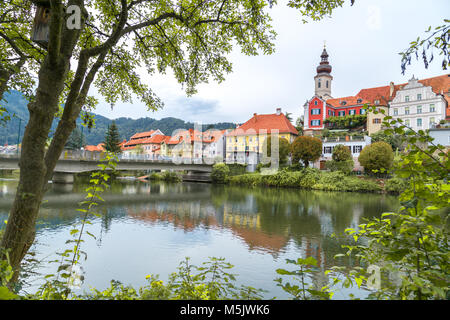 FROHNLEITEN, Austria - 16 settembre 2016 : Città Vecchia vista della piccola città Frohnleiten vicino al fiume Mur in Stiria regione dell'Austria. Foto Stock